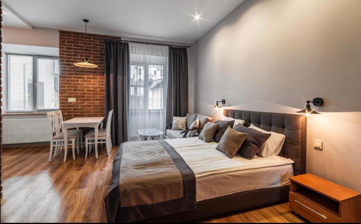 Vip Apartments ! Львів Екстер'єр фото